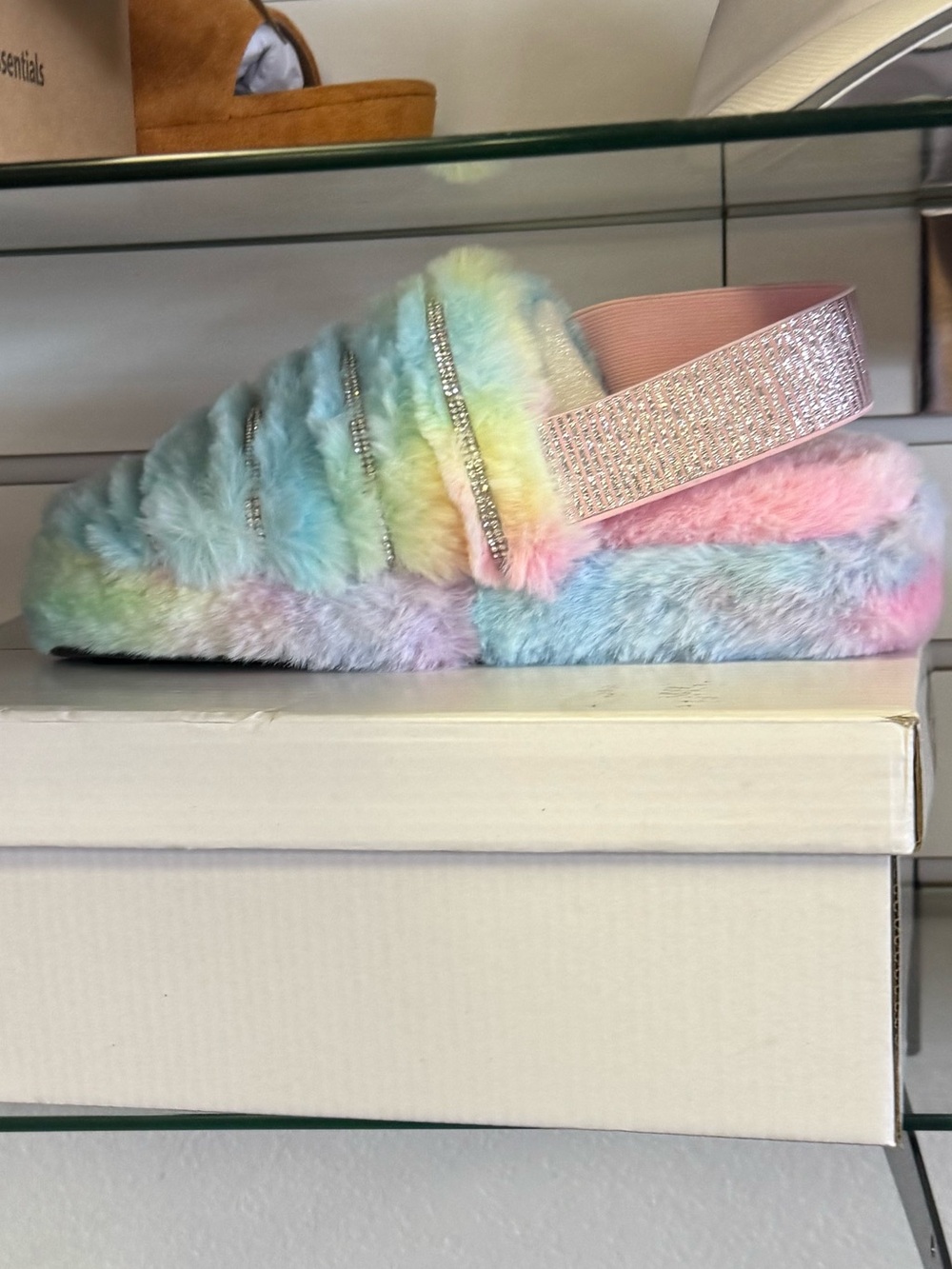 BAMBOO Pastel Rainbow Fuzzy Slide with Sparkle Backstrap